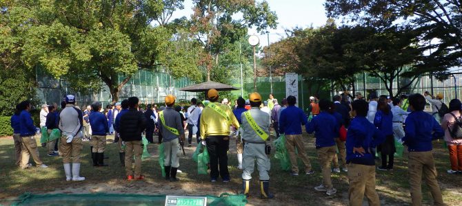 地域の皆様と植田川清掃！